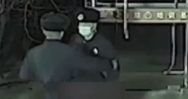 رجل إطفاء صيني يتعرض لموقف طريف من رئيسه بسبب صديقته.. فيديو وصور