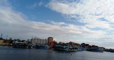 إغلاق ميناء الصيد بعزبة البرج بسبب هطول الأمطار وسوء الأحوال الجوية.. صور