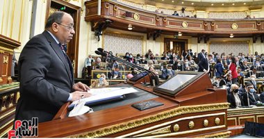 وزير التنمية المحلية يشرح بالأرقام إنجازات وزارته أمام البرلمان 