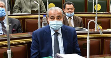 مطالب برلمانية لوزير التموين بإلزام التجار ببيع السلع بالأسعار المعلنة