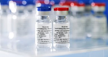 باحث فيروسات يؤكد حث "الصحة العالمية" الشركات المنتجة للقاحات على عدالة التوزيع