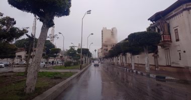 سقوط أمطار على بورسعيد وبورفؤاد.. والأحياء ترفع حالة الطوارئ..فيديو و صور