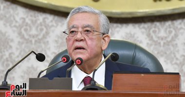 رئيس مجلس النواب للأعضاء: اللى هيغادر القاعة محروم من الرد على بيان الوزير