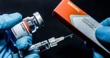 البرازيل توافق على  استخدام لقاحى سينوفاك واسترازينيكا ضد فيروس كورونا  
