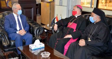محافظ الأقصر يستقبل سفير الفاتيكان بمصر خلال زيارته لجنوب الصعيد.. صور 