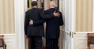 أوباما مهنئا بايدن قبل مراسم تنصيبه برئاسة امريكا: هذا وقتك