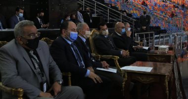 وزير الرياضة يشهد مباراة السويد وبيلا روسيا ببطولة العالم لليد بصالة ستاد القاهرة 