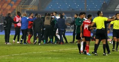 كاف يقرر إيقاف حسين الشحات ومصطفى محمد 4 مباريات بسبب النهائي الأفريقي