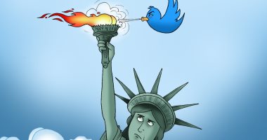 "تويتر" يحاول إطفاء شعلة الحرية فى كاريكاتير اليوم السابع