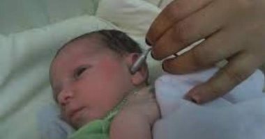الكشف الطبى على 4300 طفل حديث الولادة في جنوب سيناء.. صور