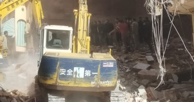 محافظة الغربية: استخراج 4 وفيات و3 مصابين من أسفل أنقاض عقار المحلة