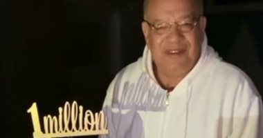 صلاح عبد الله يكشف عن مفاجأة زملائه الفنانين له بمناسبة عيد ميلاده.. فيديو