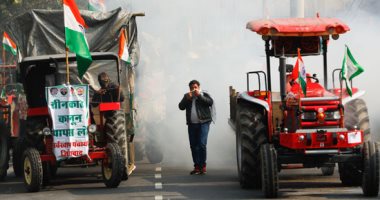 مزارعون هنود يضربون عن الطعام بعد اشتباكات على مدى أسبوع