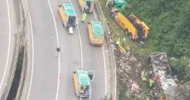 21 قتيلا و33 مصابا فى حادث حافلة جنوب البرازيل ..صور وفيديو