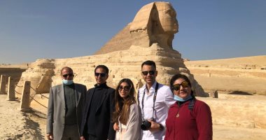 مدونون من دولة التشيك يروجون للسياحة في مصر .. صور
