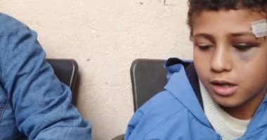 طفل سوهاج ووالدته يرويان تفاصيل إلقائه من أعلى مدرسة بلا رحمة.. فيديو لايف