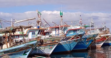 نوة الكرم توقف حركة الصيد في ميناء بورسعيد البحرى