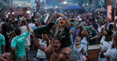 جماهير بالميراس تحتفل بكأس ليبرتادوريس فى شوارع ساو باولو.. فيديو وصور