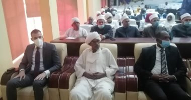 وزير الأوقاف السودانى يلتقى أئمة وواعظات مصر ويطالبهم بنشر قيمة السلام الاجتماعى
