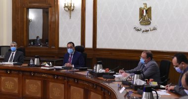 رئيس الوزراء يتابع الموقف التنفيذى لمشروعات تطوير القرى المصرية  .. صور