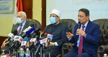 رئيس "الأعلى للإعلام": هناك جماعة متربصة بمصر تحاول إيجاد ثغرات لإثارة المواطنين