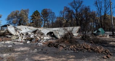 صور.. حرائق الغابات تدمر عدة منازل غرب أستراليا