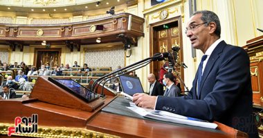  وزير الاتصالات يقدم كشف حساب مشروعات وزارته لـ "النواب "