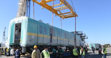 وزير النقل يعلن وصول سادس قطار أنفاق مكيف جديد للخط الثالث للمترو 