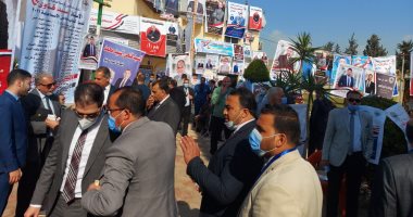اقبال كبير من المحامين على انتخابات النقابة بالإسماعيلية .. صور
