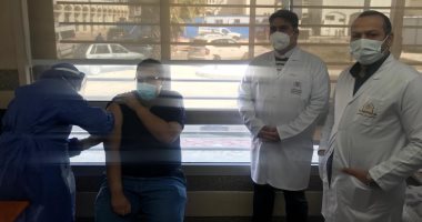 جامعة حلوان: استمرار حملة تطعيم الفرق الطبية بمستشفى بدر الجامعى فى مواجهة كورونا