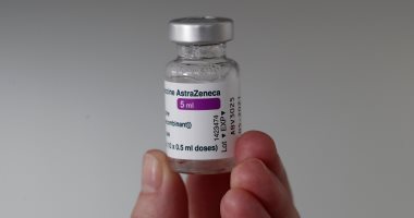 غانا أول الحاصلين على جرعات كوفاكس تبدأ التطعيم ضد كورونا