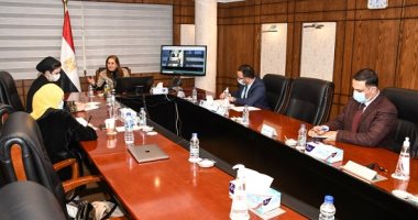 وزيرة التخطيط تناقش مع ممثلى "حياة كريمة" تنفيذ أنشطة المبادرة