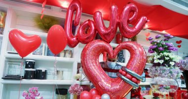 سى إن إن: الأمريكيون ينفقون 23.9 مليار دولار على هدايا عيد الحب هذا العام