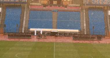 الأمطار تغرق أرض ملعب استاد القاهرة قبل مباراة الزمالك والإسماعيلي