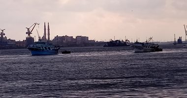 توقف الصيد بميناء بورسعيد لليوم الثانى بسبب ارتفاع أمواج البحر المتوسط 