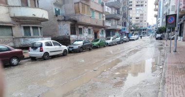 أمطار غزيرة على دمياط وتوقف الصيد ببوغاز عزبة البرج.. صور