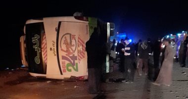تفاصيل مصرع 4 أشخاص وإصابة 46 فى حادث بطريق أبوسمبل.. صور