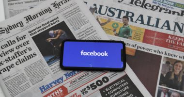 "فيس بوك" يبرر حظر حسابات الأكاديميين الباحثين عن المعلومات الخاطئة