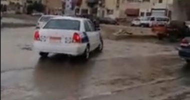 أمطار غزيرة وانخفاض شديد فى درجة الحرارة ببورسعيد.. فيديو