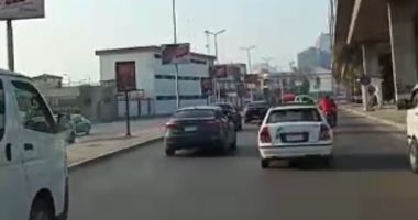 كثافات مرورية متحركة على طريق الكورنيش فى القاهرة.. بث مباشر