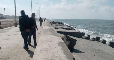 محافظ دمياط: هيئة حماية الشواطئ تجرى أعمال الصيانة بمنطقة اللسان 