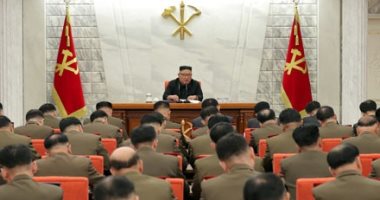 زعيم كوريا الشمالية يجتمع بقيادات الجيش خلال الاجتماع الأول للجنة العسكرية لحزبه.. صور