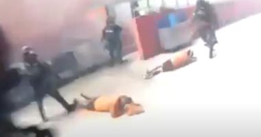 لقطات جديدة لتدخل شرطة الإكوادور لفض شغب السجون وسط الجثث.. فيديو وصور