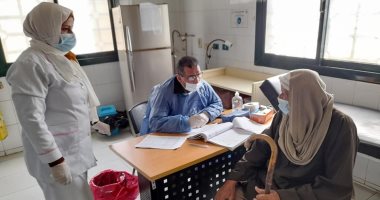 فحص 1247 مريض خلال القافلة الطبية بكفر مروان بالقليوبية.. صور