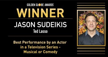 جيسون سوديكس يقتنص جائزة جولدن جلوب أفضل ممثل بعد منافسة مع المصري رامي يوسف