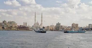 المعدية.. رحلات بحرية ترفيهية بالمجان داخل قناة السويس ببورسعيد.. فيديو وصور