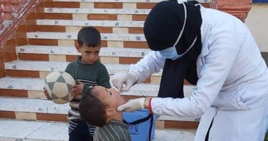 فرق تطعيم حملة شلل الأطفال بشمال سيناء تجوب القرى