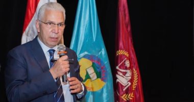 نائب رئيس جامعة طنطا يفتتح أولى دورات "إعداد القادة الأكاديميين"