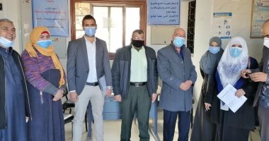 مدير الطب الوقائى بشمال سيناء يتفقد نقاط الحملة القومية للتطعيم 