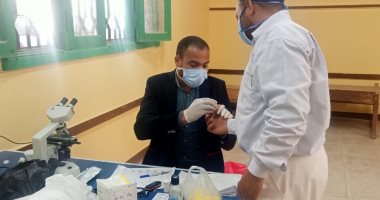 محافظ قنا: ‪الكشف على 610 حالات خلال قافلة طبية بقرية الرفشة فى أبوتشت